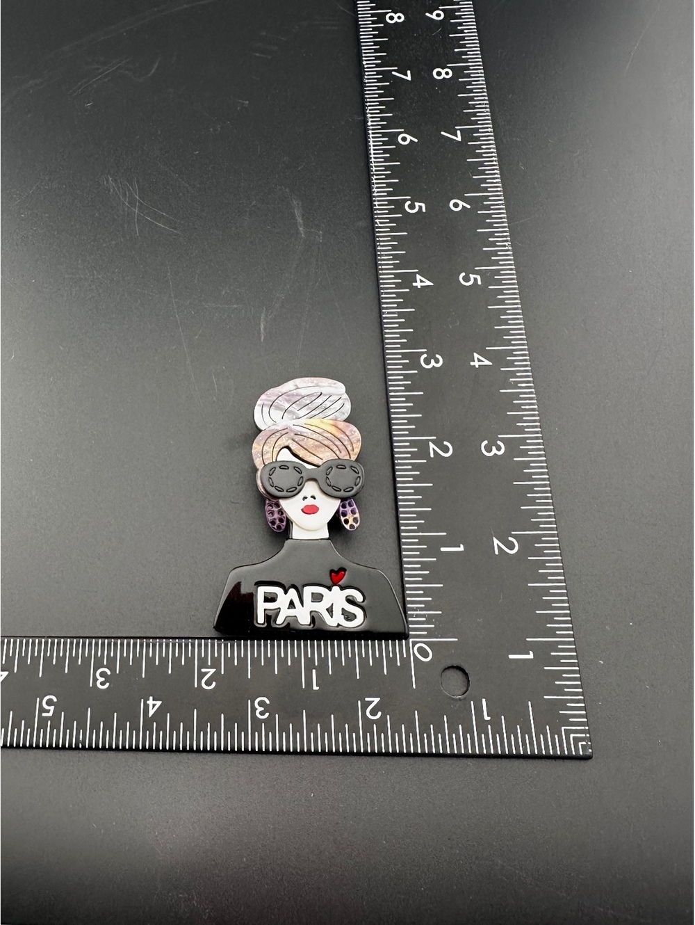 Paris Themed Woman Silhouette Brooch Pin with Sunglasses 🦩 - Picture 3 of 3